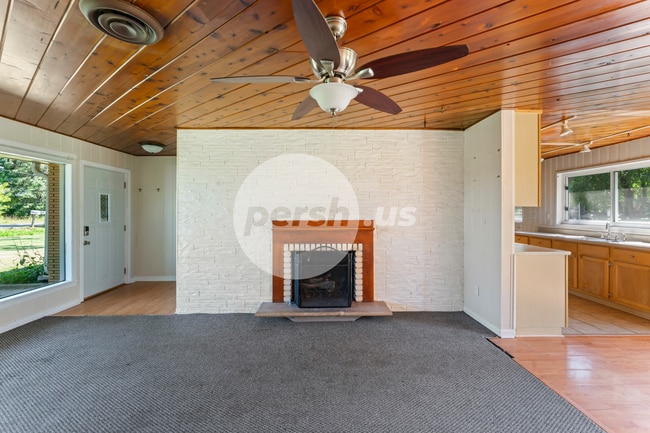 Building Photo - 4501 E Kuhn Rd