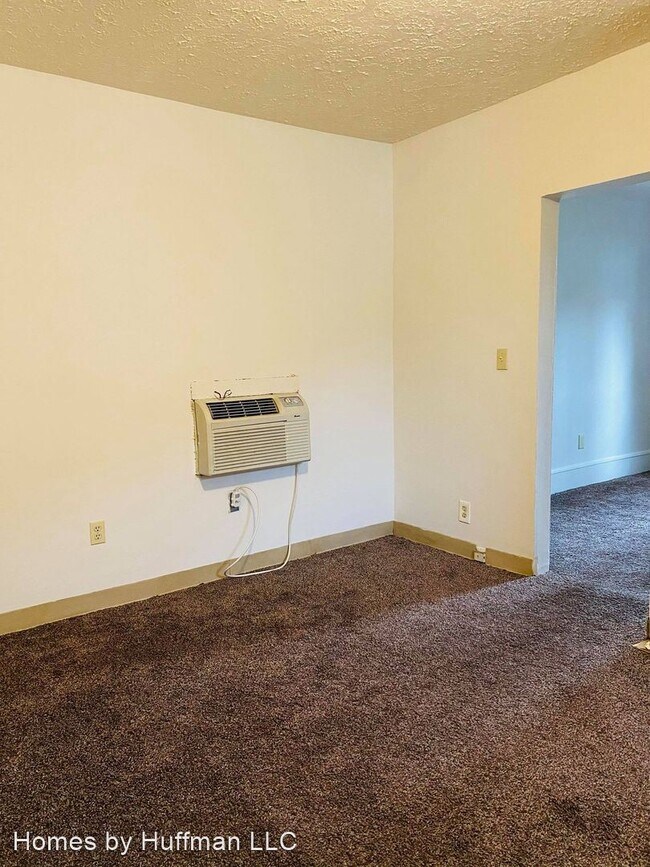 Foto del edificio - 1 br, 1 bath House - 1322 E. Illinois Street