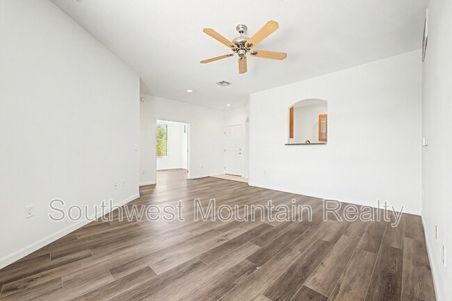 Foto del edificio - 6900 E Princess Dr