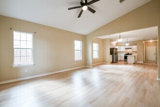 Building Photo - 7024 Eastwood St