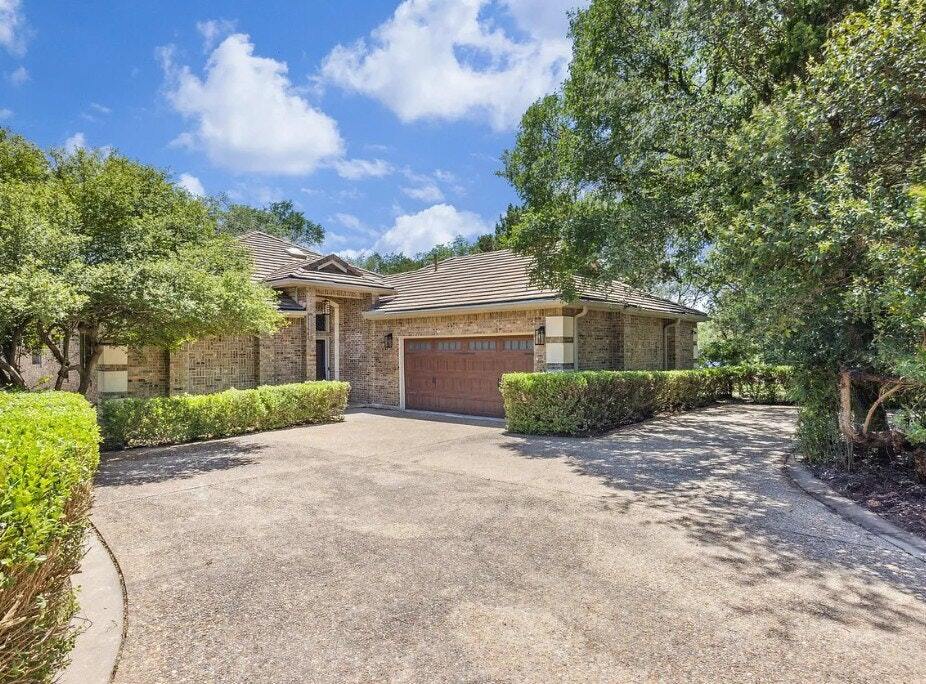 Foto principal - 4456 Stony Meadow Ln