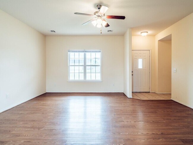 Foto del edificio - 2402 SW 19th St