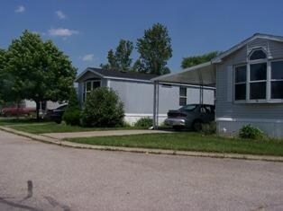 Primary Photo - 1100 Maplewood Hts