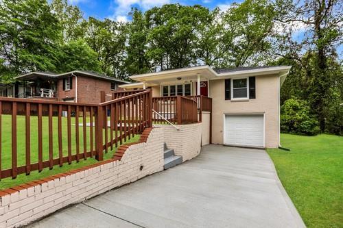 Building Photo - 172 Oakcliff Ct NW