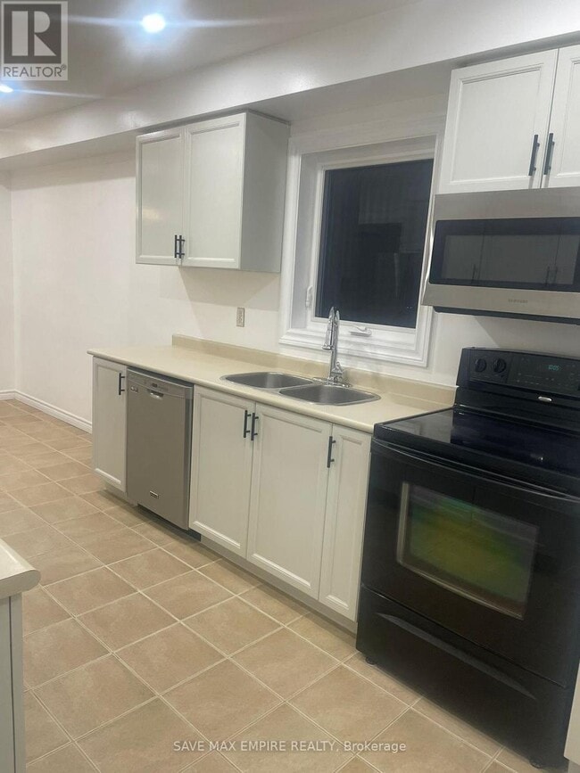 Building Photo - 180 Dusty Ln