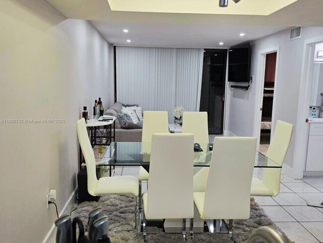 Foto del edificio - 8006 SW 149th Ave