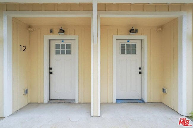 Building Photo - 1317 Punta Gorda St