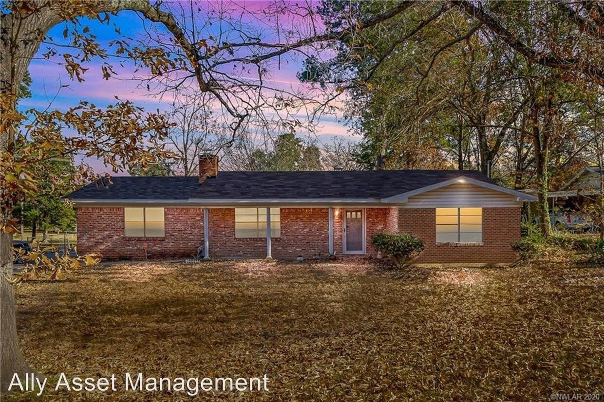 Primary Photo - 4 br, 3 bath House - 3301 Sandra Dr.