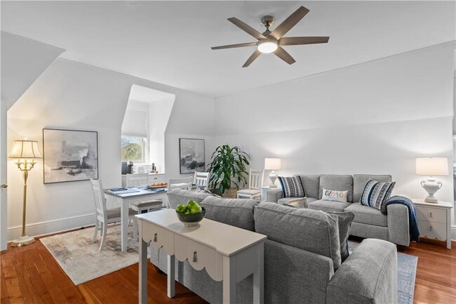 Foto del edificio - 434 Bellevue Ave