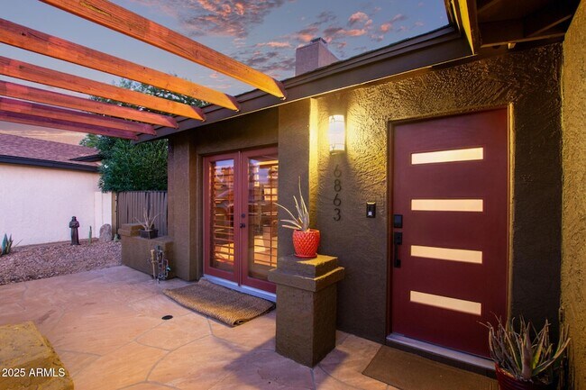 Foto del edificio - 6863 E Phelps Rd