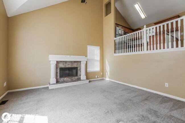Building Photo - 1009 NW Creek Side Circle, Blue Springs, M...