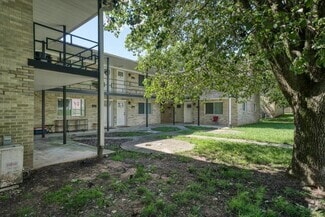 Building Photo - 325 Clover Ave