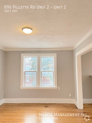 Building Photo - 896 Pillette Rd