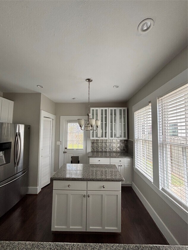 Foto principal - 841 E 23rd St