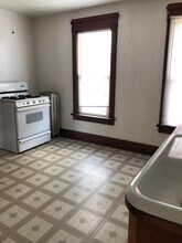 Building Photo - 2334 4th St