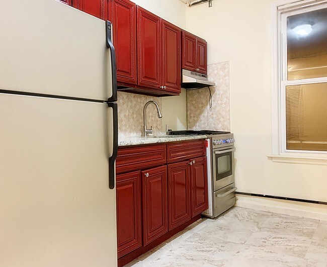 Building Photo - 3831 Bronxwood Ave