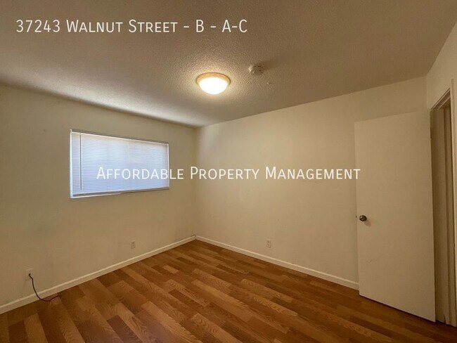 Foto del edificio - 37243 Walnut Street #B, Newark, CA 94560