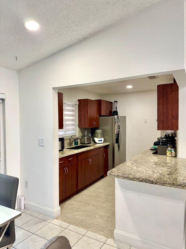 Foto del edificio - 5402 SW 138th Ave