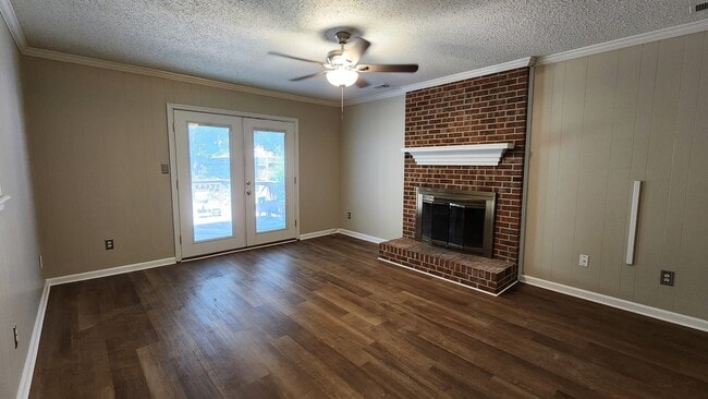 Foto del edificio - 3932 Lombard Ct