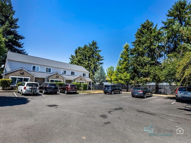 Building Photo - 3489-3493 - Der-Chen