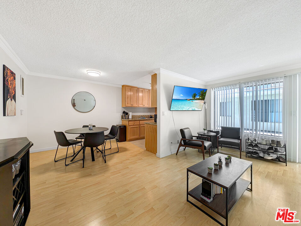 Foto principal - 440 Raymond Ave