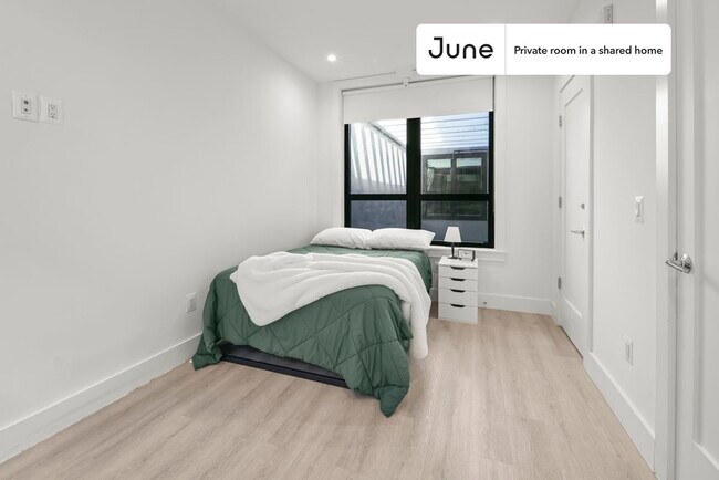 Building Photo - Room in Shared 3 bed/2 bath home in Dupont Circle