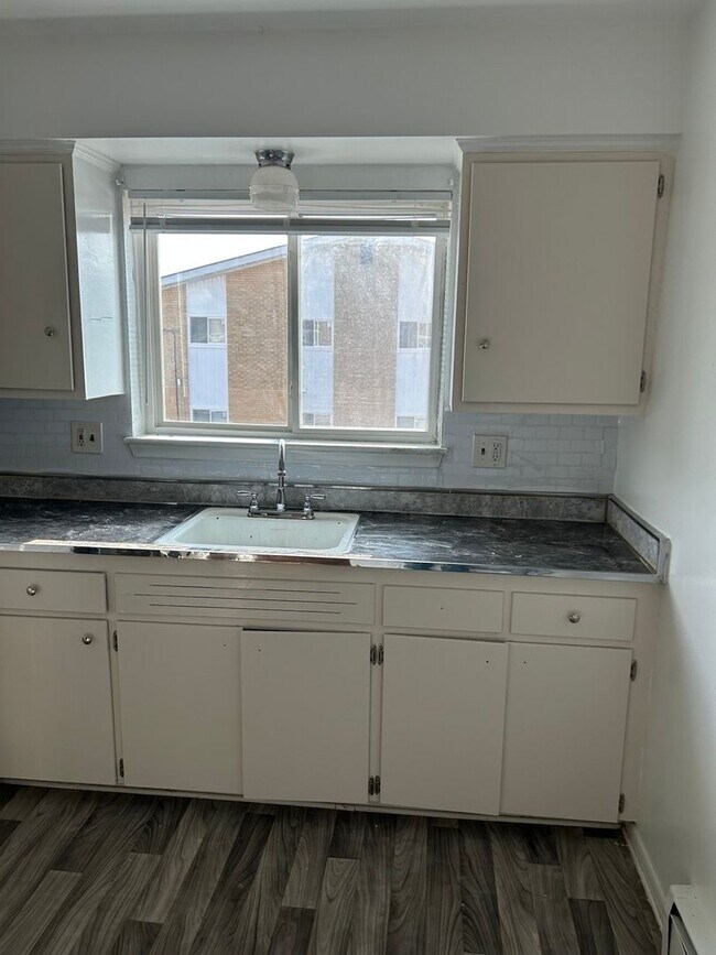 Foto del edificio - 29206 Longview Ave