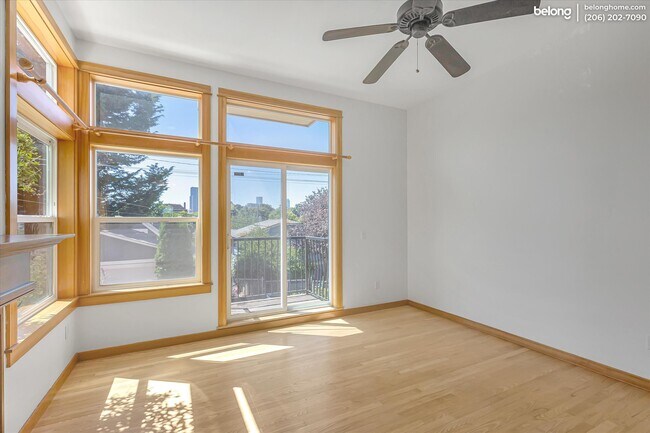 Foto del edificio - 2219 E Spruce St