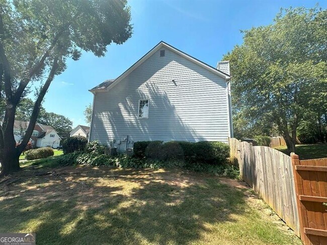 Building Photo - 5710 Kennemore Dr