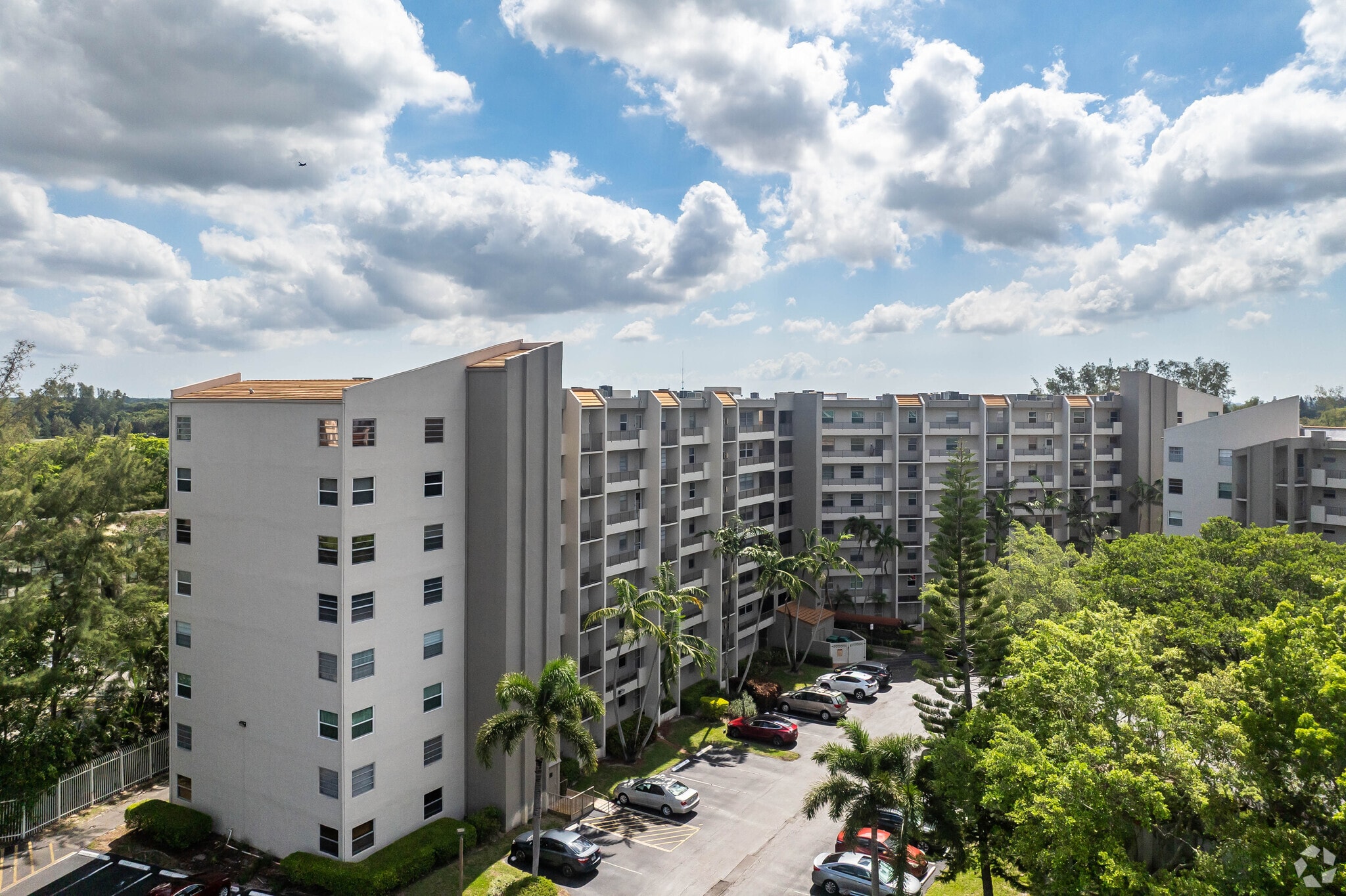 18th Hole at Inverrary Condominiums