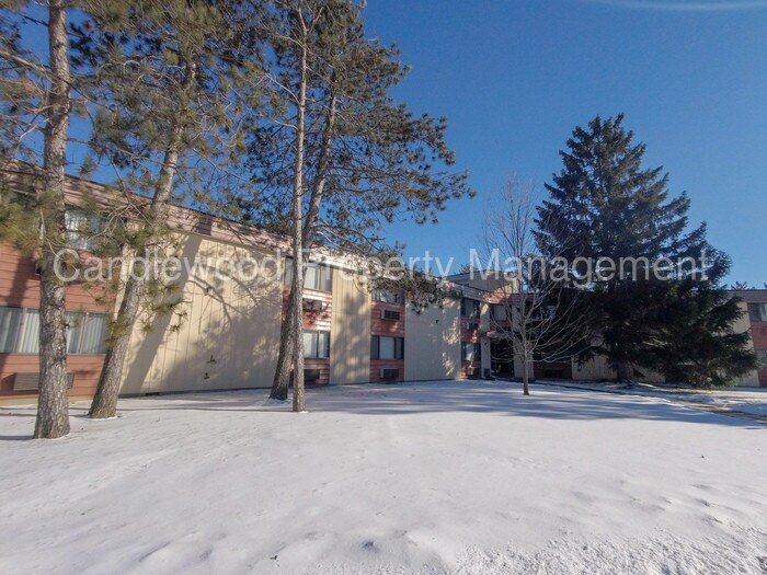 1901 Texas Ave Unit 213, Stevens Point, WI 54481 Room for Rent in