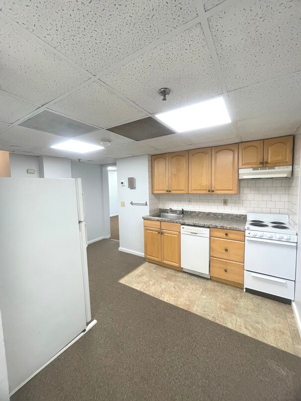 Foto del edificio - 621 Commonwealth Ave