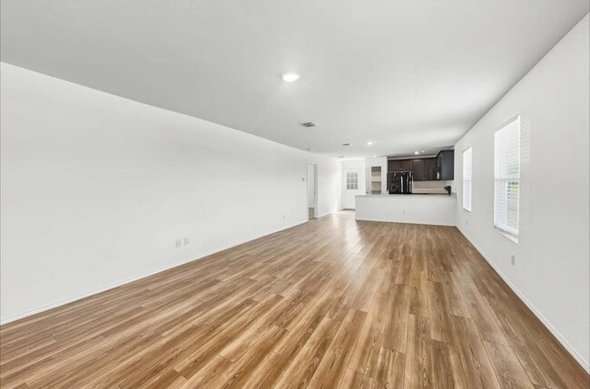 Building Photo - 5405 Longshadow Dr