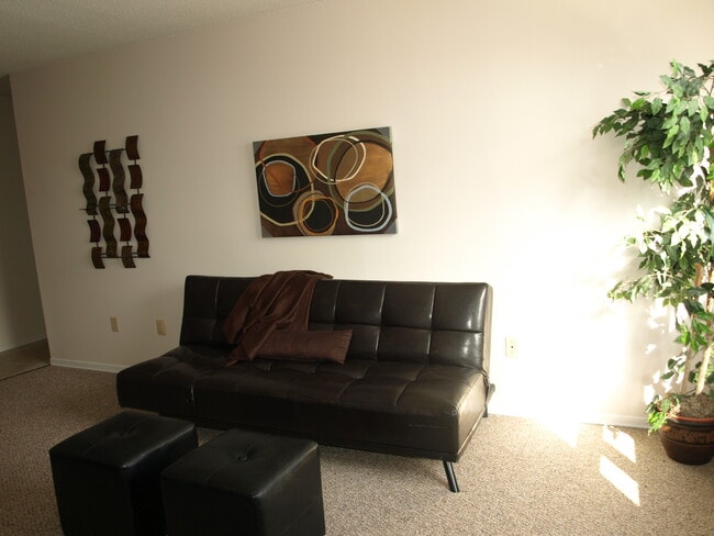 Building Photo - Arbour View Apartments