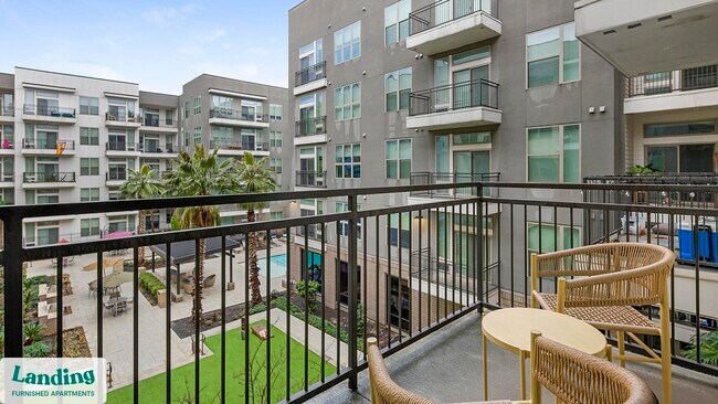 Foto del edificio - 3030 Summer St