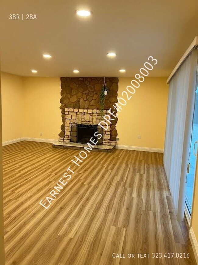 Building Photo - 9307 Geyser Ave Northridge, CA 91324