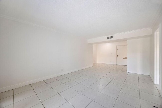 Foto del edificio - 470 NW 20th St