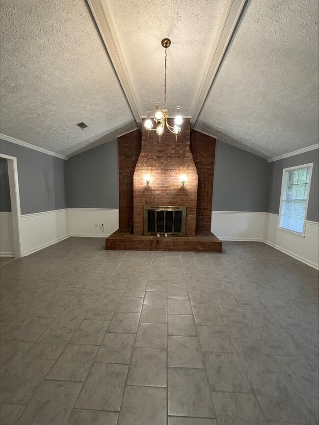 Building Photo - 622 Hospital Rd