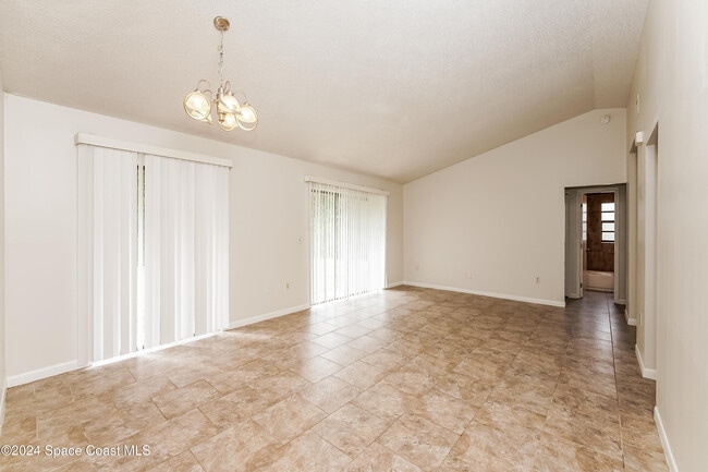 Foto del edificio - 1810 Pace Dr NW