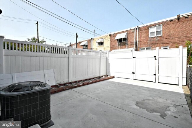 Foto del edificio - 3554 Miller St