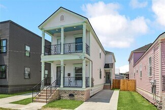 Building Photo - 2304 New Orleans St