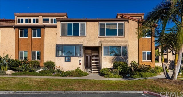 Primary Photo - 17050 Bluewater Ln