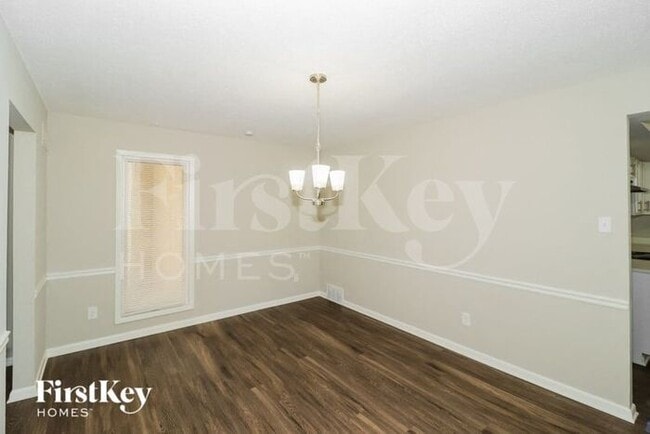 Building Photo - 5202 Wren Cove