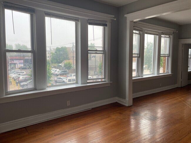 Foto del edificio - 1550 N Homan Ave.