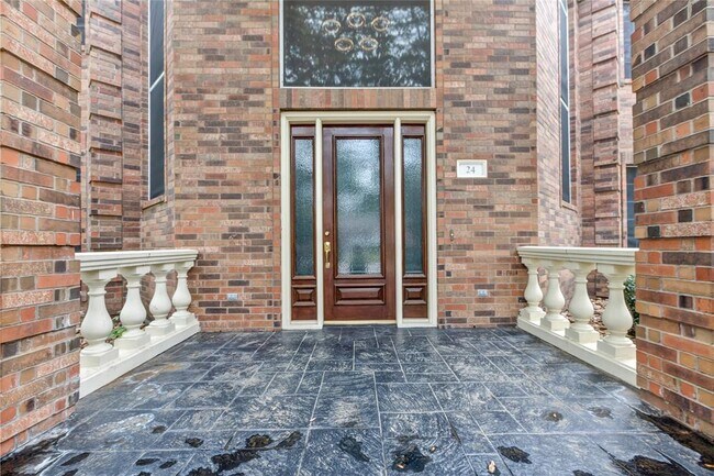Building Photo - 24 Stonegate Park Ct
