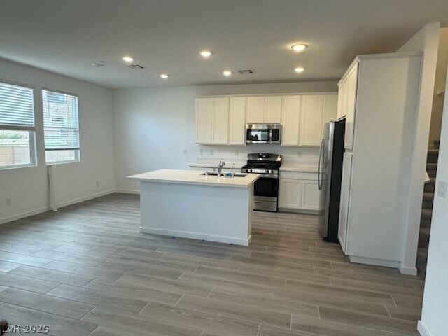 Building Photo - 2552 Venetia Pointe St