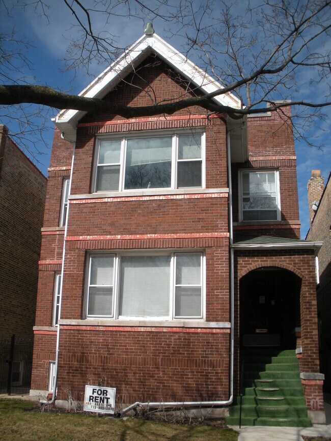 1256 W Arthur Ave Unit 1st Floor, Chicago, IL 60626 Apartments 1256 W