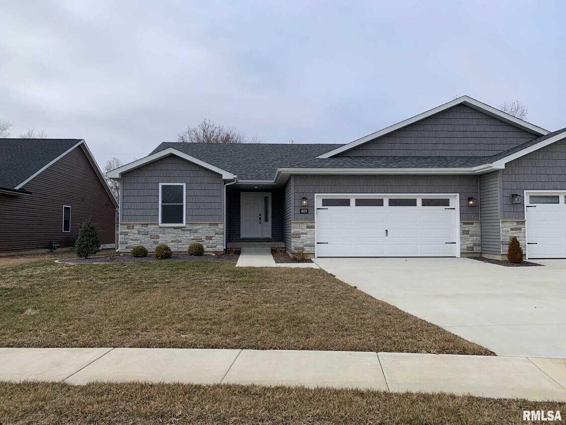 409 Waterwheel Dr, Rochester, IL 62563 Townhome Rentals in Rochester