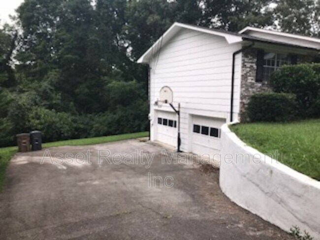 Building Photo - 1504 Marconi Dr