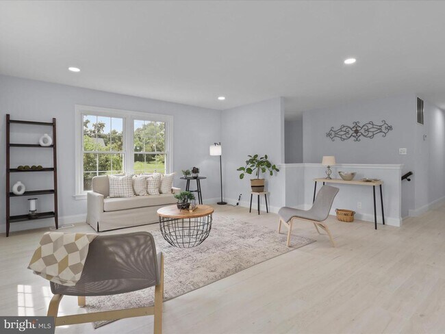 Building Photo - 3416 Sunny View Dr